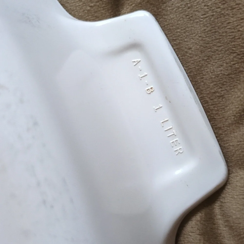 Vintage Corning Ware Spice of Life L'Echalote Casserole dish with lid.
